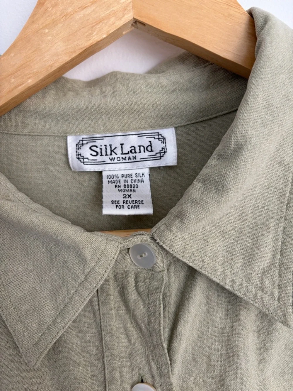 Vintage - Silk Land - 100% Silk Iridescent Button Blouse - Size 2X - Picture 3 of 6